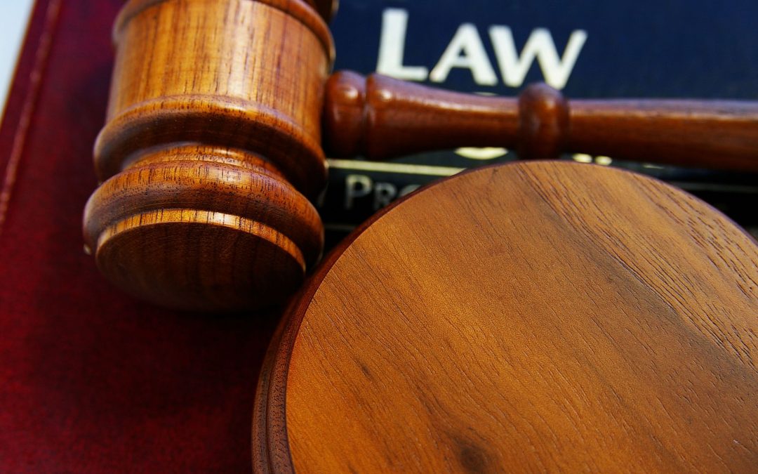 Estrategias que utiliza un abogado de defensa criminal Oakland CA en casos complejos